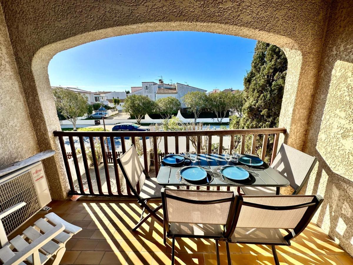 Appartement Duplex 4Pers Climatise - Locations Vld Camargue Saintes-Maries-de-la-Mer Exteriör bild